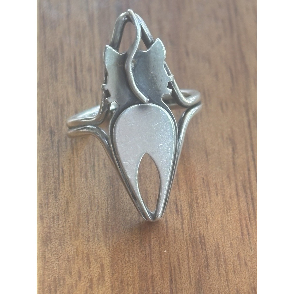 Silver Tone 3D Cat Modernist Brutalist Ring Size 6 To 7 Adjustable.